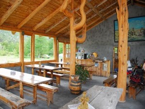 Kaleuche del Manso - Camping. Restaurante