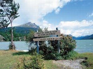 Lago Roca - Camping Organizado 